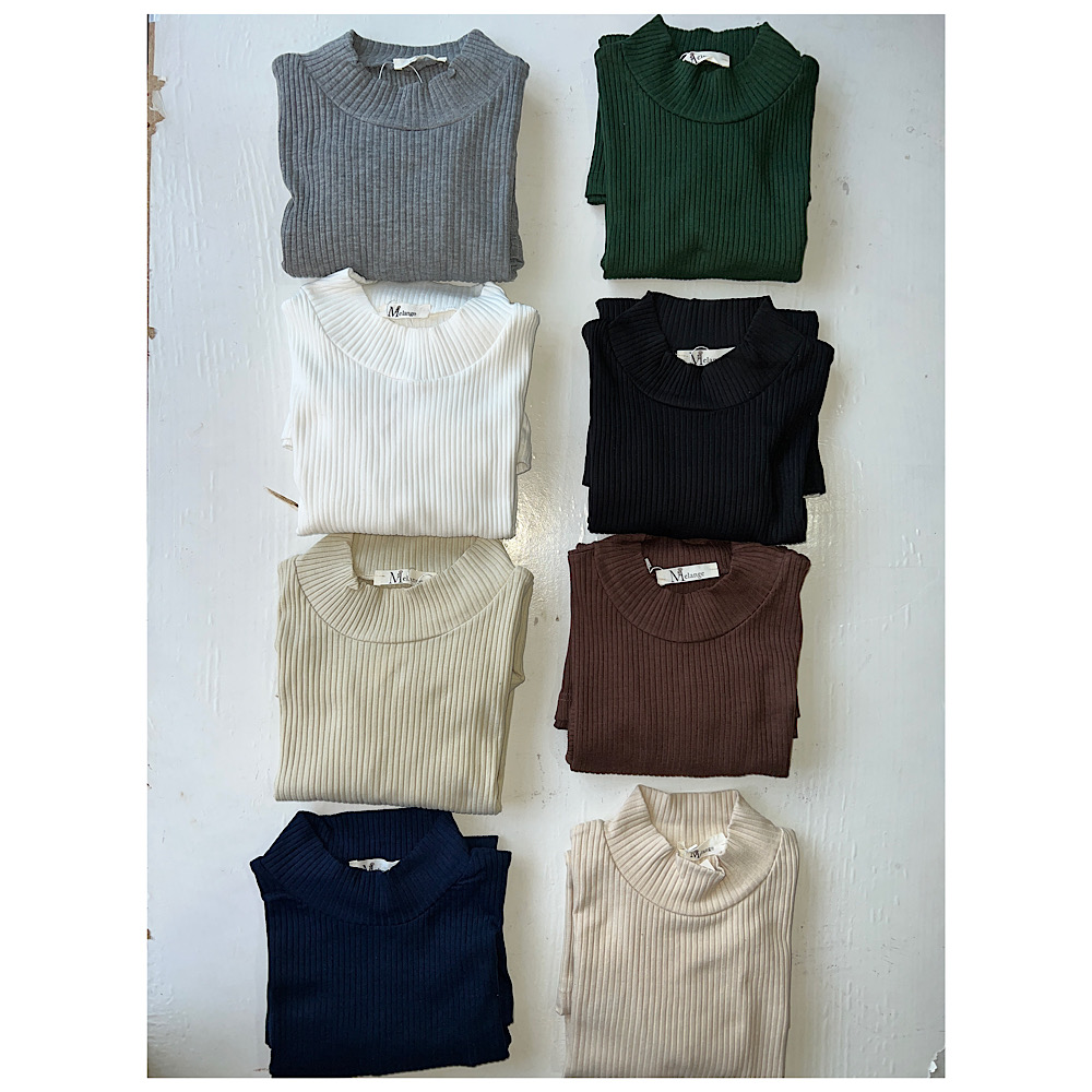 بلوز های کاربردی و بیسیک با رنگ‌های متنوع و‌کاربردی