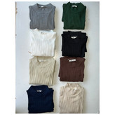 بلوز های کاربردی و بیسیک با رنگهای متنوع وکاربردی