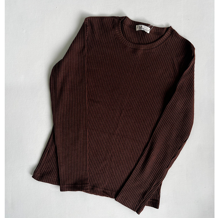 بلوز زنانه کبریتی یقه گرد درجه ۱ رنگ قهوه ای یا بگیم شکلاتی