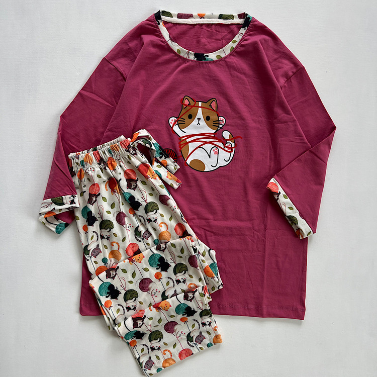 ست راحتی زنانه طرح گربه بازیگوش