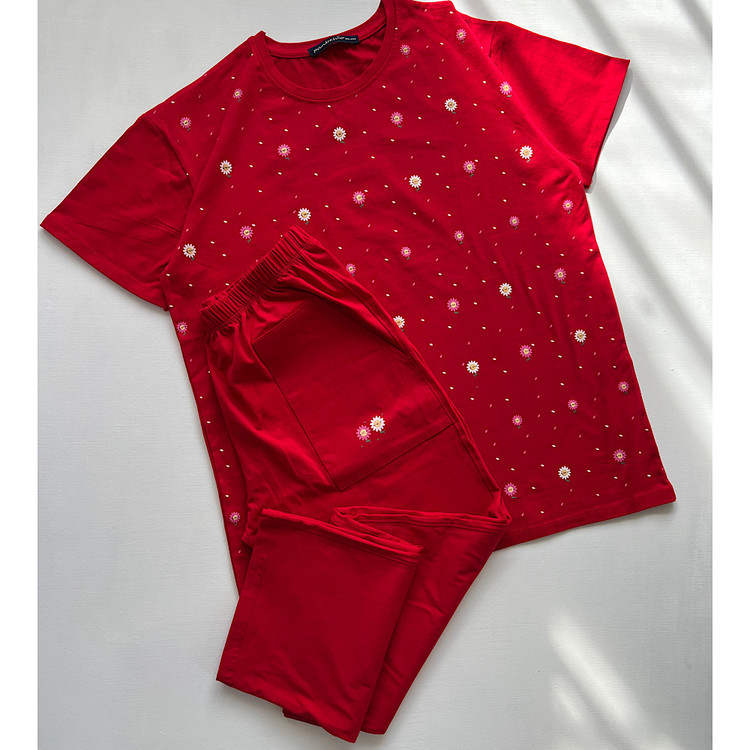 ست تیشرت شلوار راحتی زنانه نخی جیب دار قرمز راحت و نرم