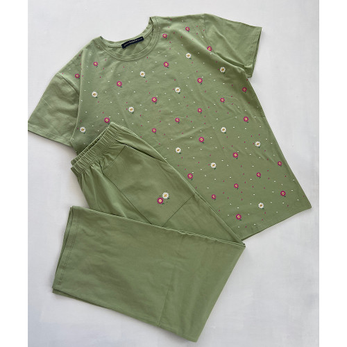 ست تیشرت شلوار زنانه نخی رنگ سبز کاهویی فوق العاده نرم و با کیفیت