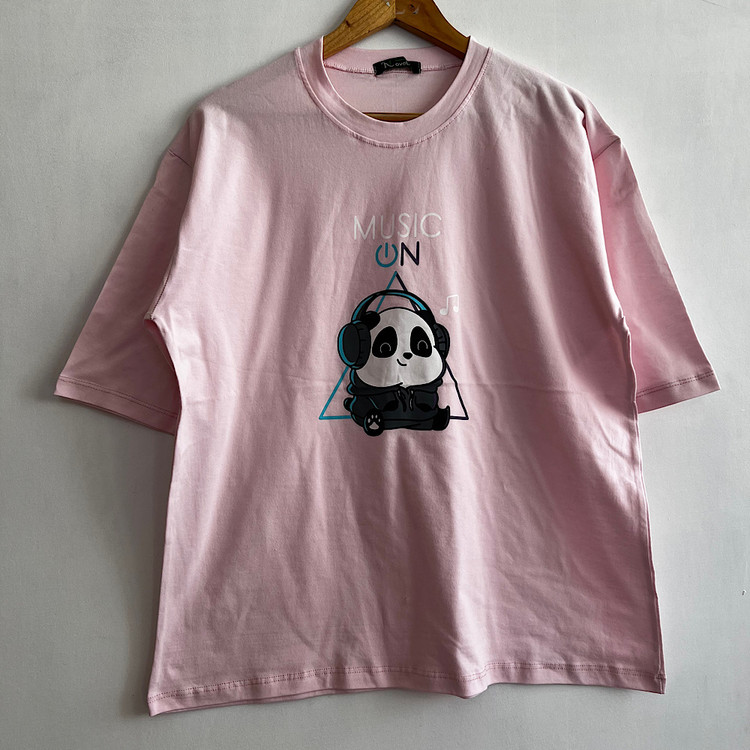 تیشرت باکسی نخ و پنبه درجه ۱ زنانه رنگ صورتی پودری قیمت عالی و مناسب استایلهای روزانه