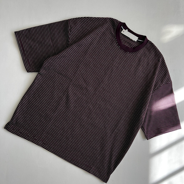 تیشرت باکسی راه راه زنانهدو رو پنبه بسیار با کیفیت کرک نمیشه رنگ بنفش راه راه هرجابخای بری راحت میپوشیش بدون فکر کردن