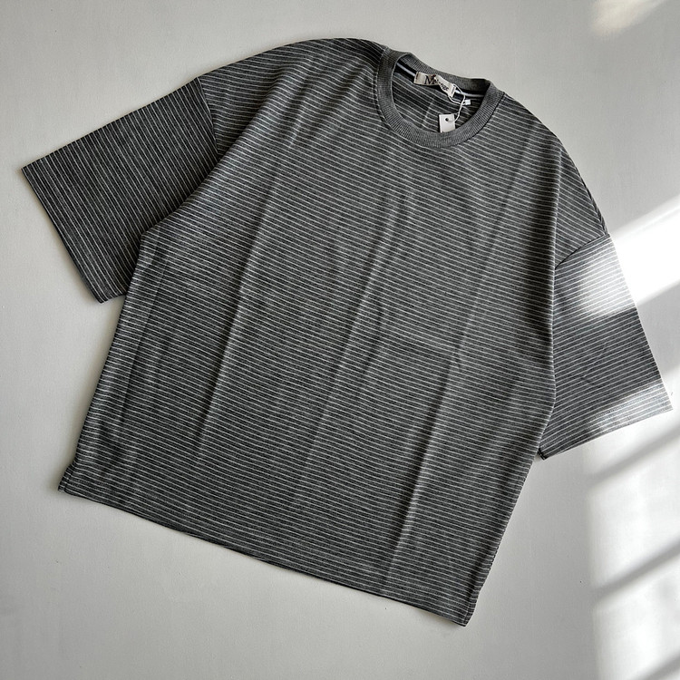 تیشرت باکسی راه راه دو رو پنبه زنانه بسیار با کیفیت نرم و راحت رنگ توسی راه راه معروف به تیشرت رینگی